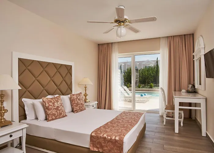 Hotel Sandy By Rizos 5*
