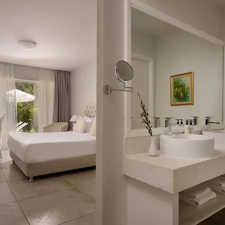 Hotel Sandy By Rizos