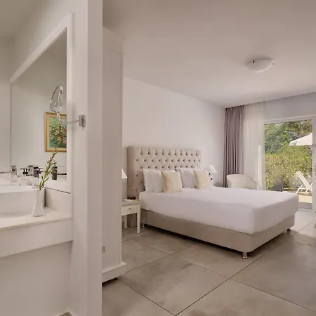 Hotel Sandy By Rizos 5*