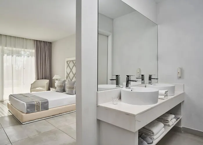 Sandy By Rizos Ξενοδοχείο Λίνια