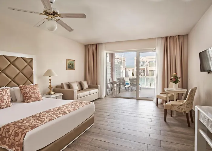 Ξενοδοχείο Sandy By Rizos 5*